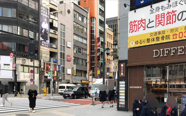 駅からのアクセス